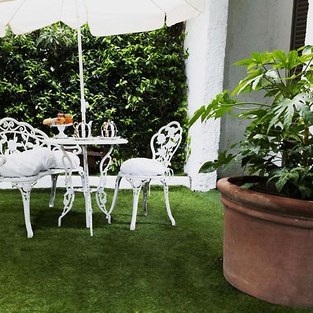 Les Canoubiers Luxe Et Serenite Au Coeur De Saint-Tropez Suites Spacieuses Avec Jardin Enchanteur المظهر الخارجي الصورة