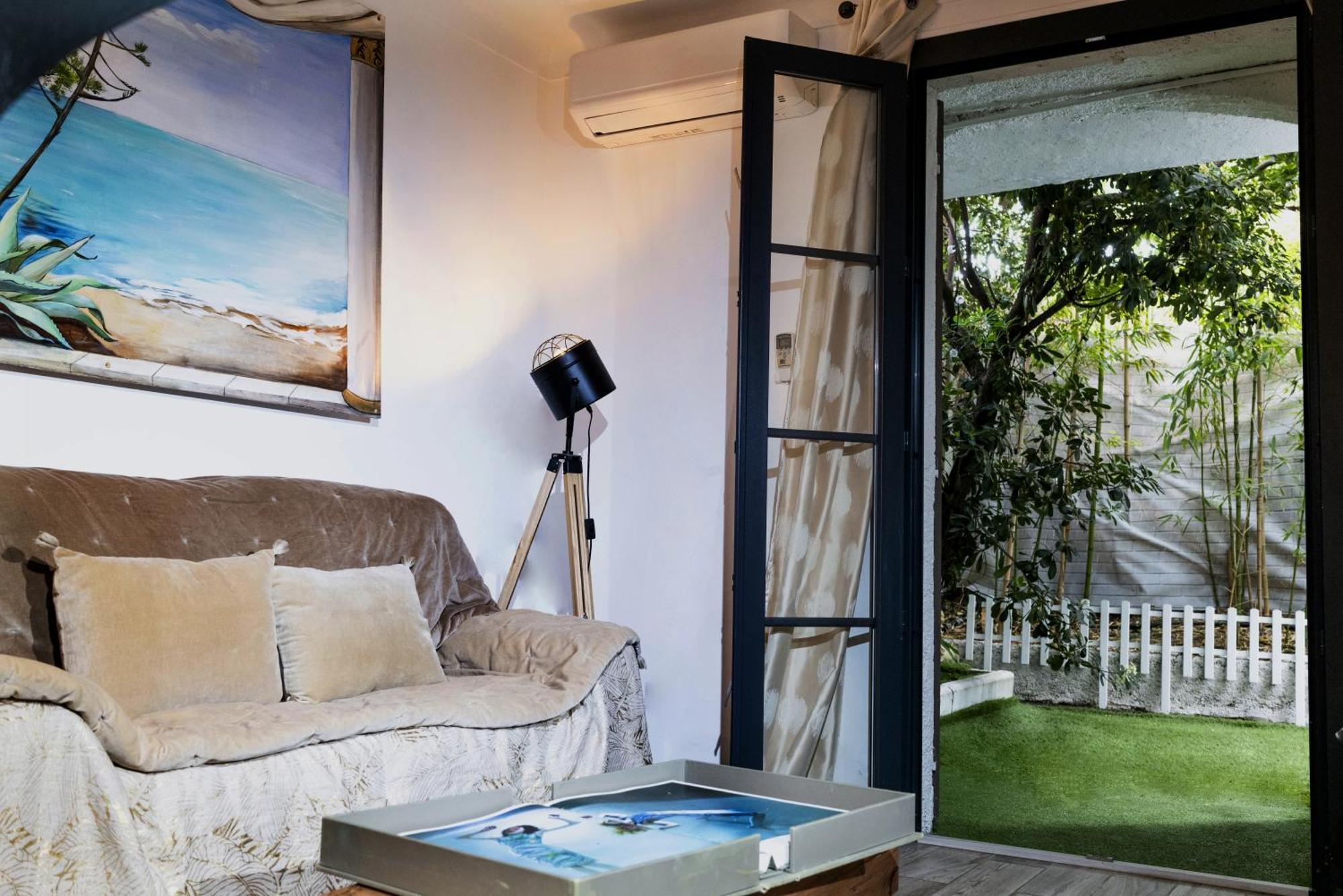 Les Canoubiers Luxe Et Serenite Au Coeur De Saint-Tropez Suites Spacieuses Avec Jardin Enchanteur الغرفة الصورة